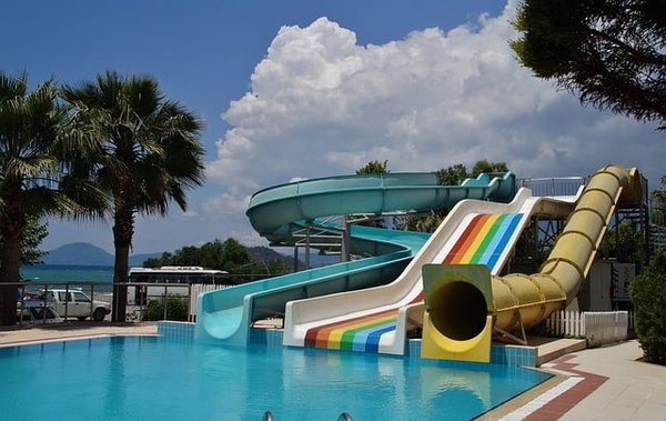 Top 10 des campings avec piscine dans le sud de l'Ardèche pour des vacances inoubliables