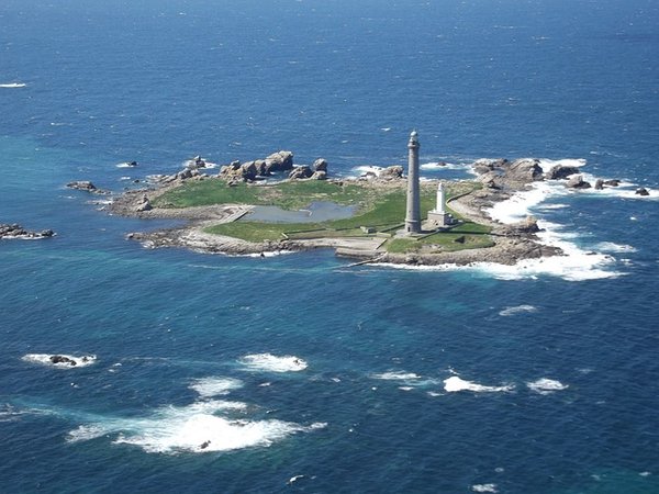 Vacances idéales en Bretagne : découvrez notre sélection de campings 3 étoiles dans le Finistère sud avec piscine