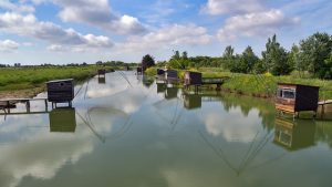 Les campings en bord de rivière dans les Pays de la Loire, parfaits pour des séjours paisibles en pleine nature